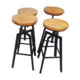 Lot of four undus bar stools adjustable