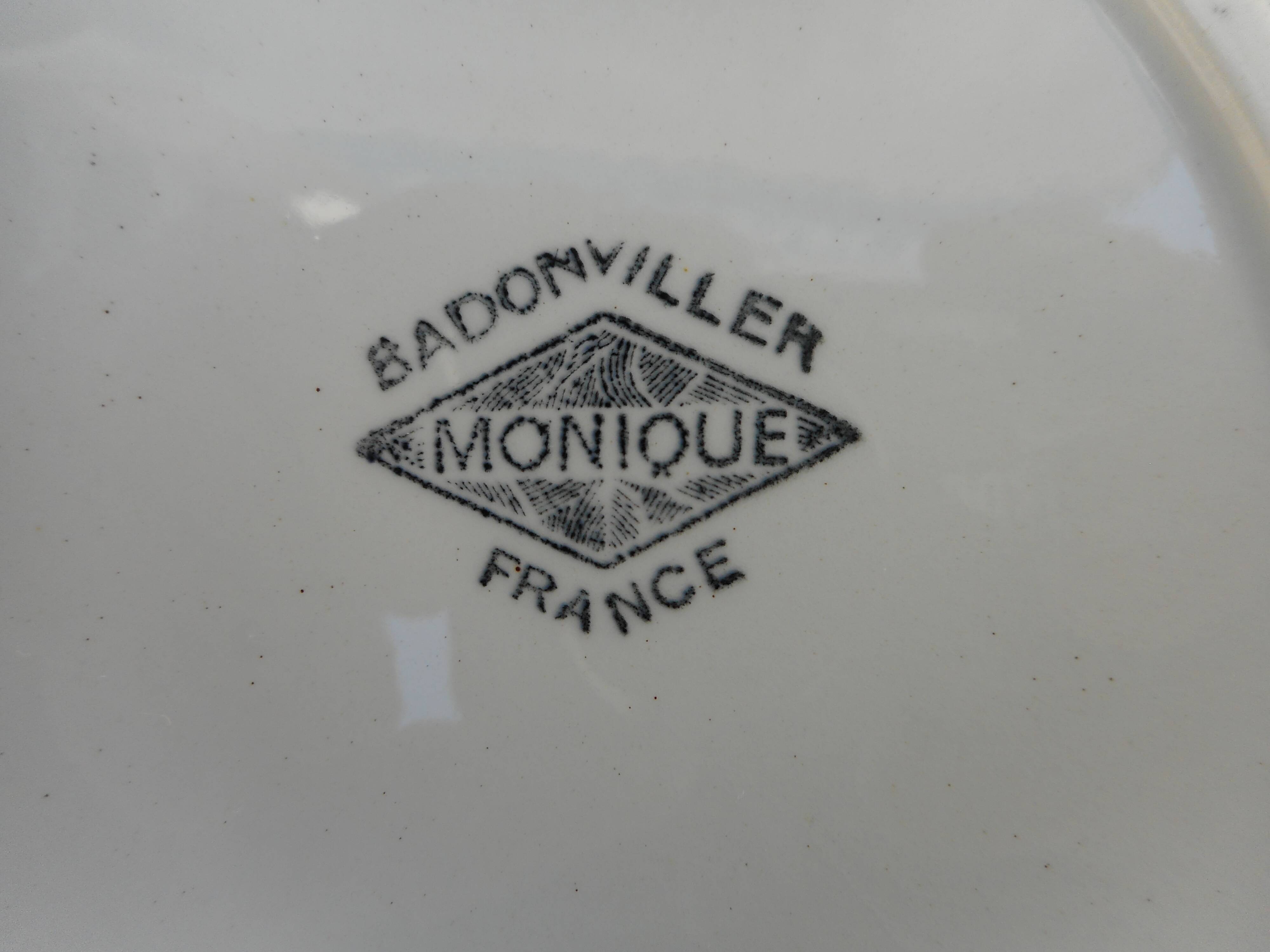 Badonviller earthenware plates