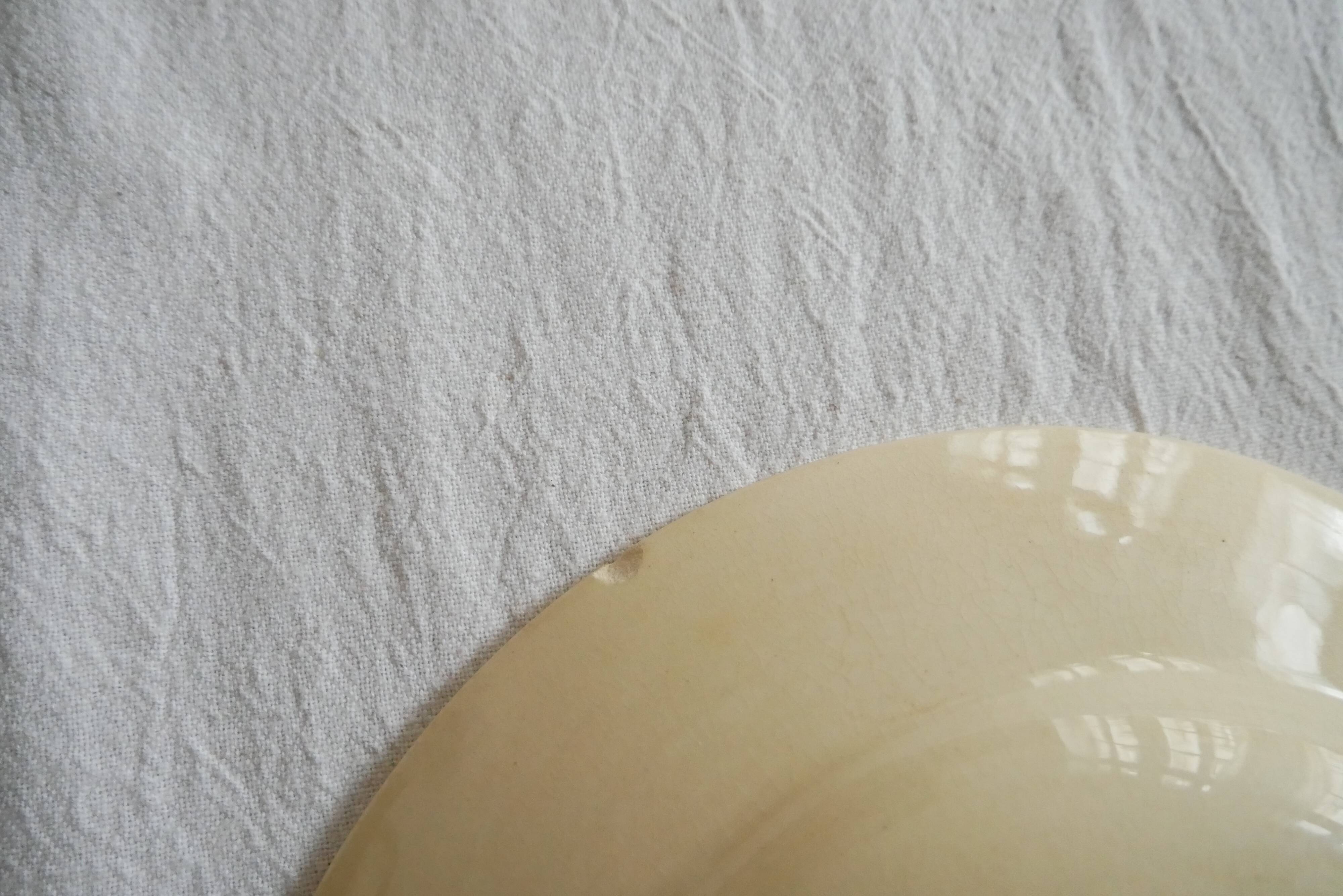 Set of 4 vintage soup plates with burgundy decoration