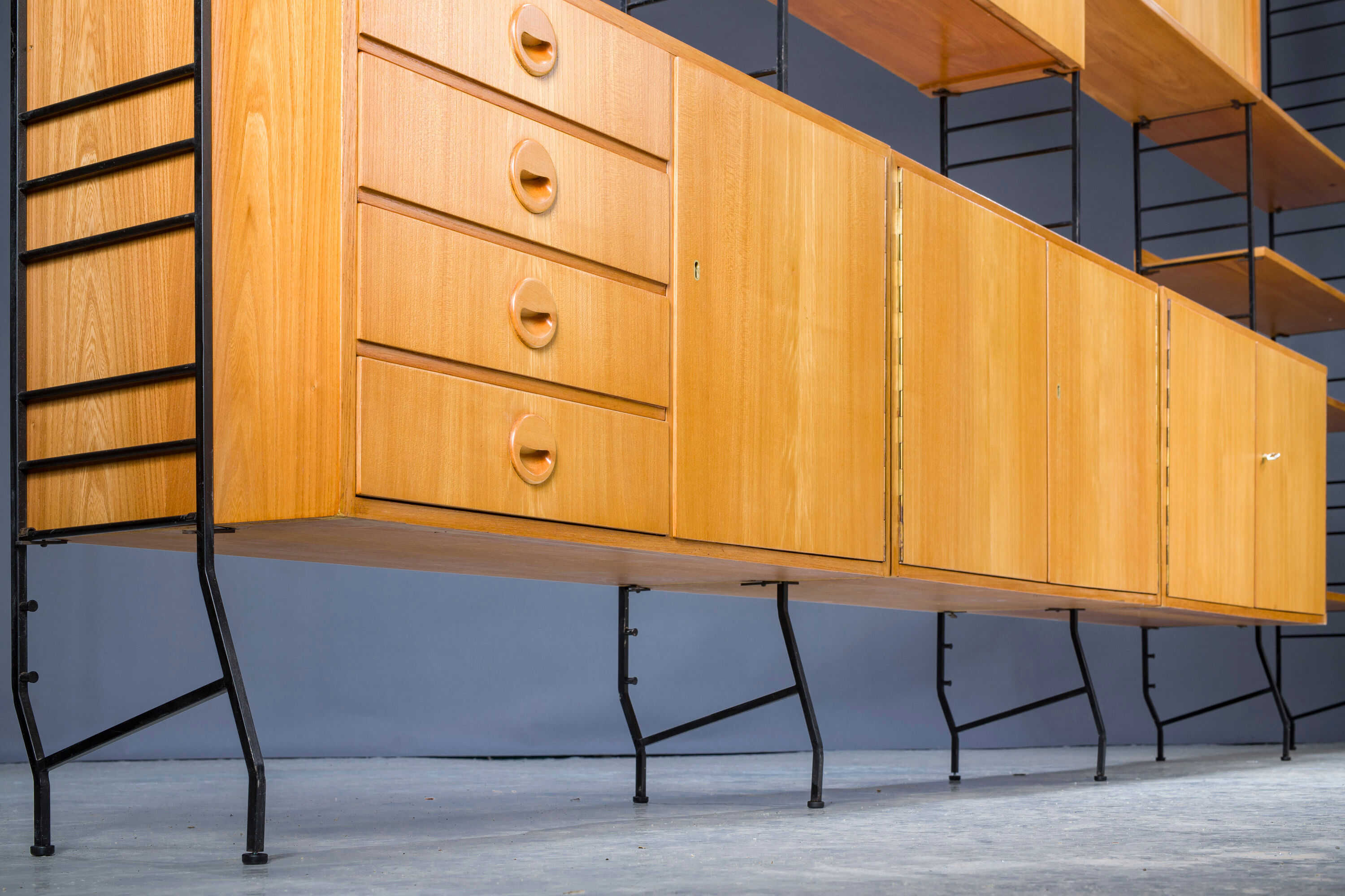 Mid-Century Elm Shelf, 1960s.