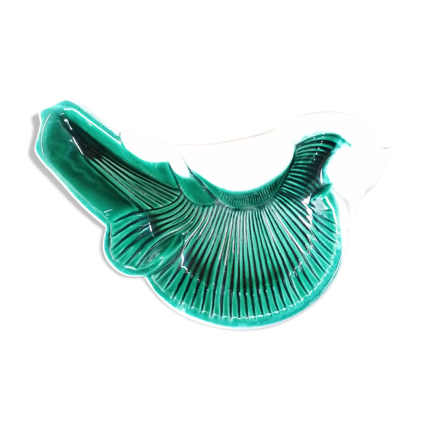 Empty green and white ceramic bird pocket