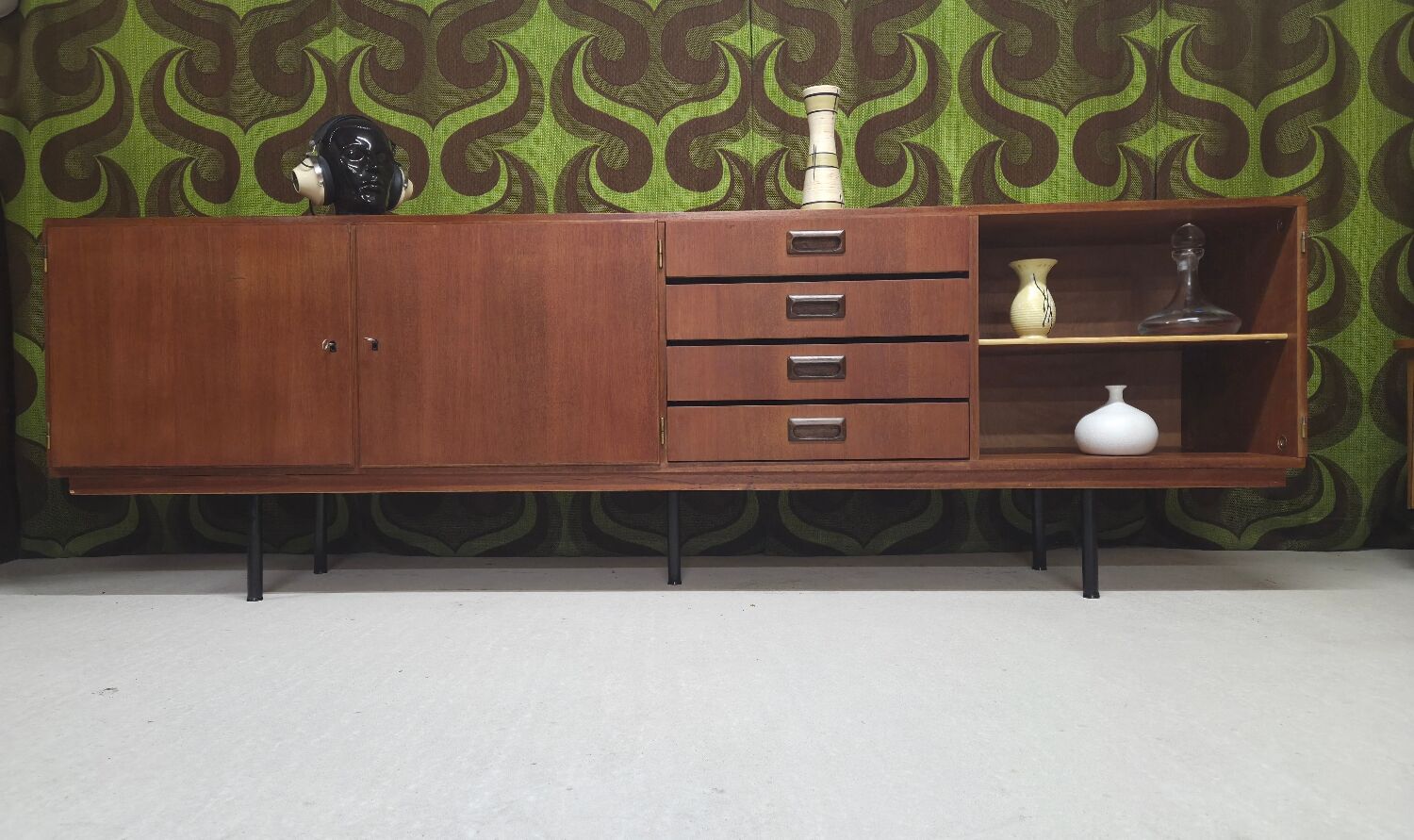Large teak sideboard 1970