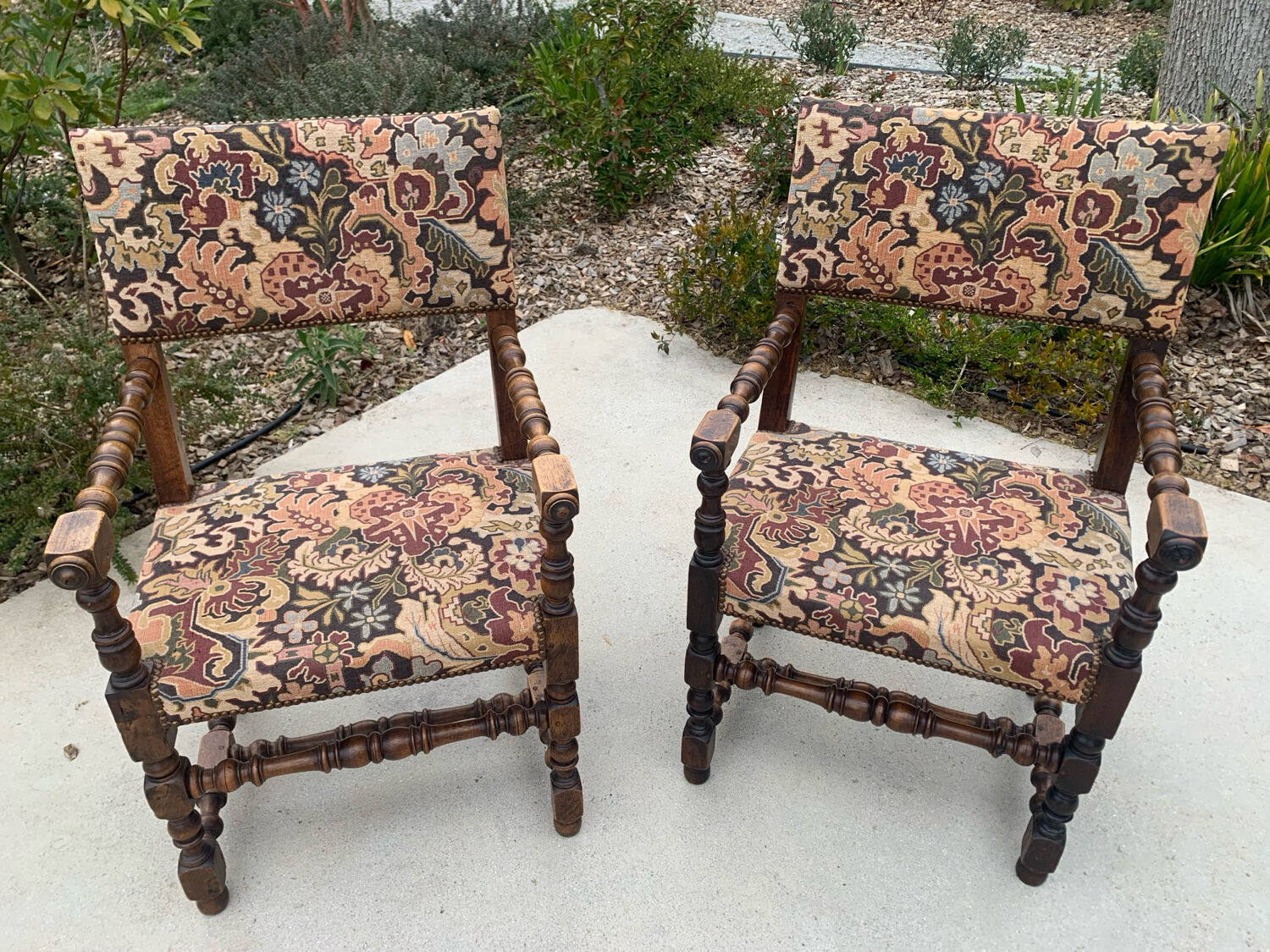 2 armchairs