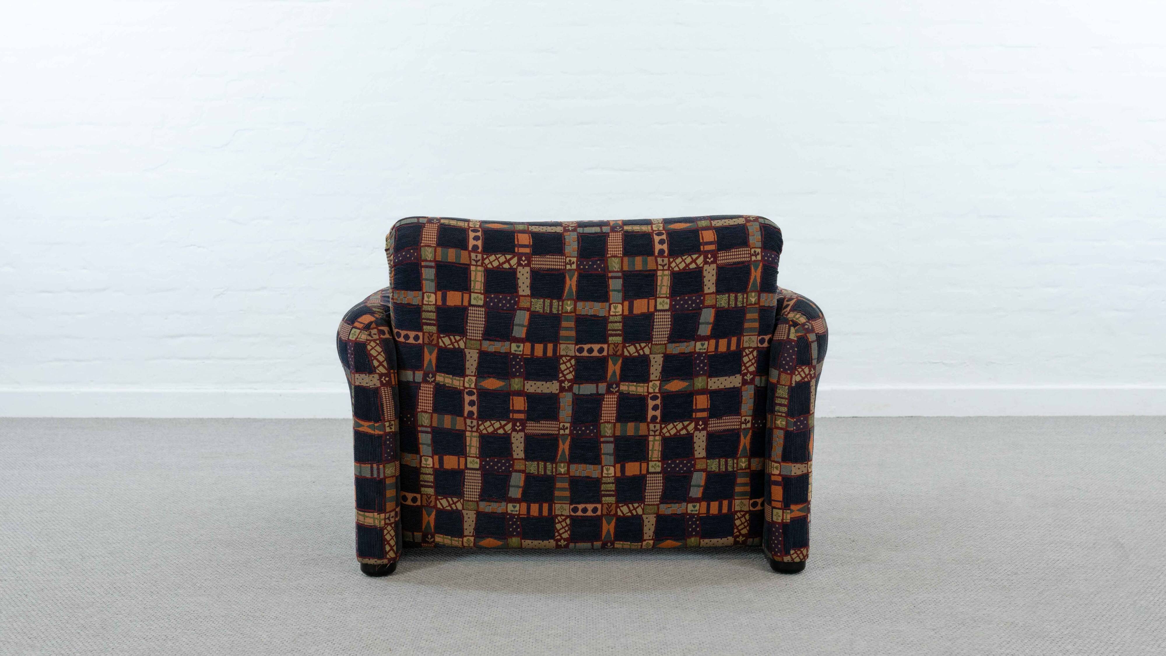 Maralunga armchair by Vico Magistretti for Cassina