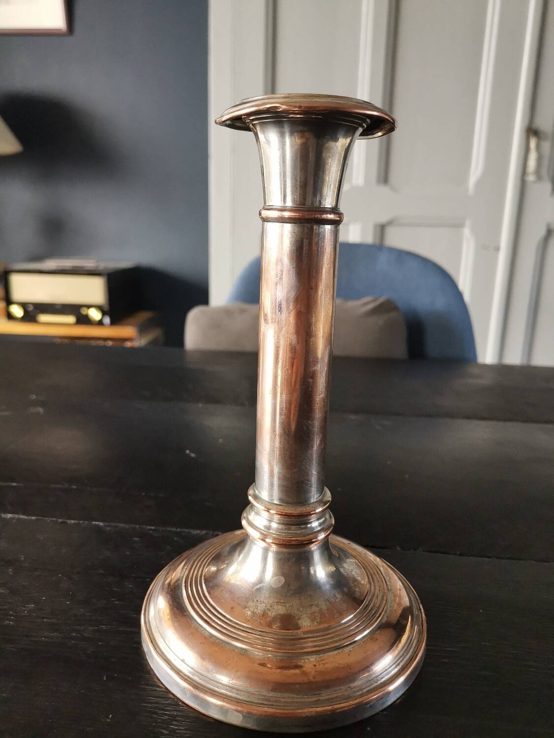Metal candle holder
