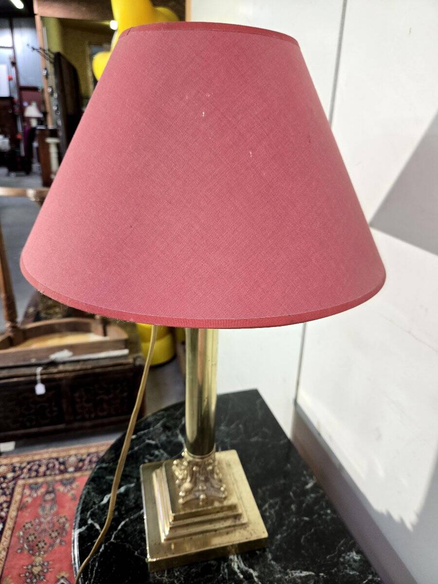 Empire-style lamp in gilded bronze