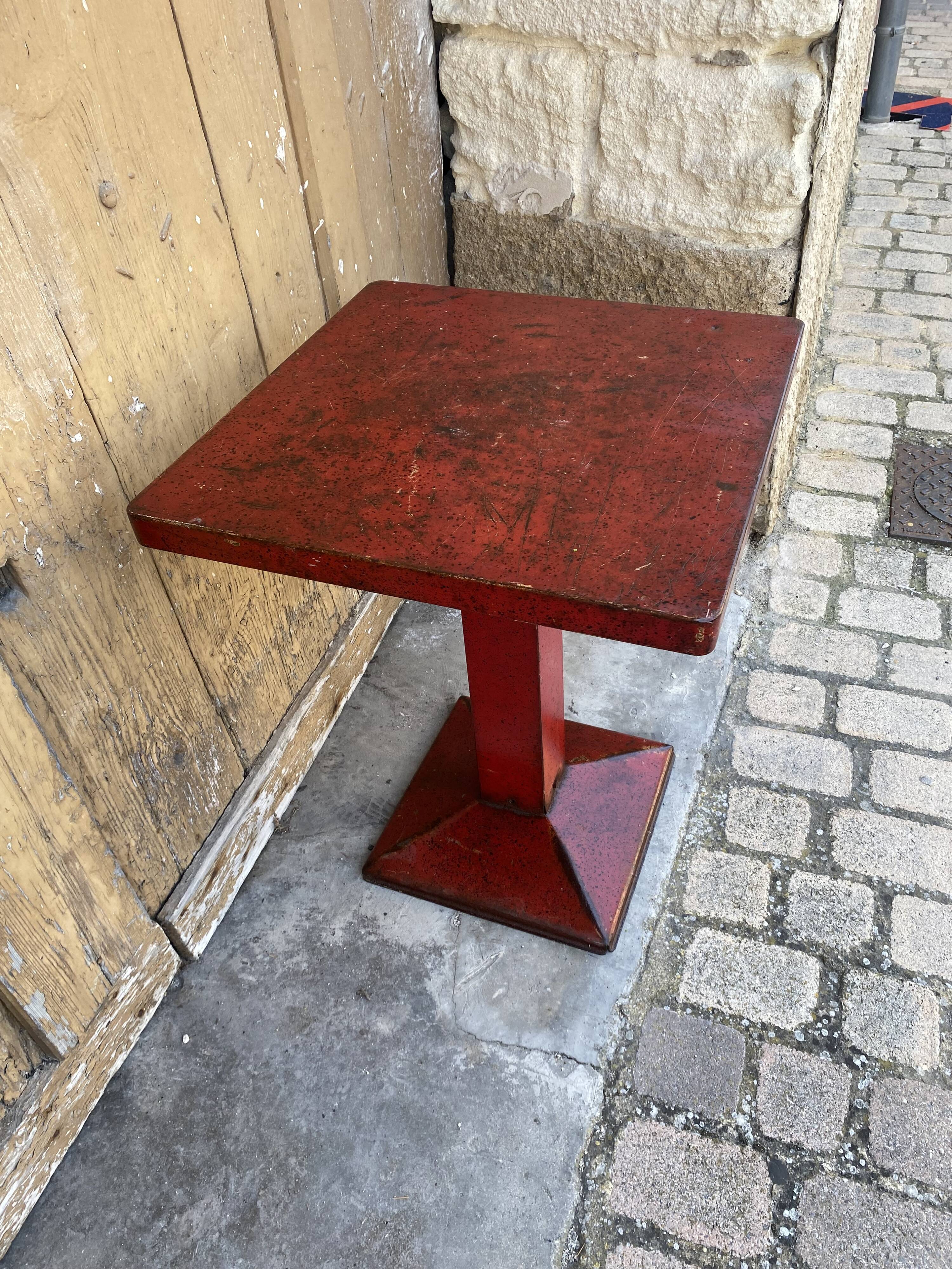 Bistro table