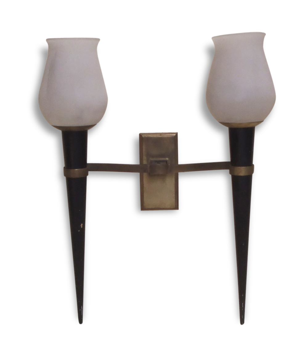 Great applies to two lights