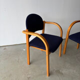 Série de deux chaises empilanle en hêtre courbé style scandinave IKEA