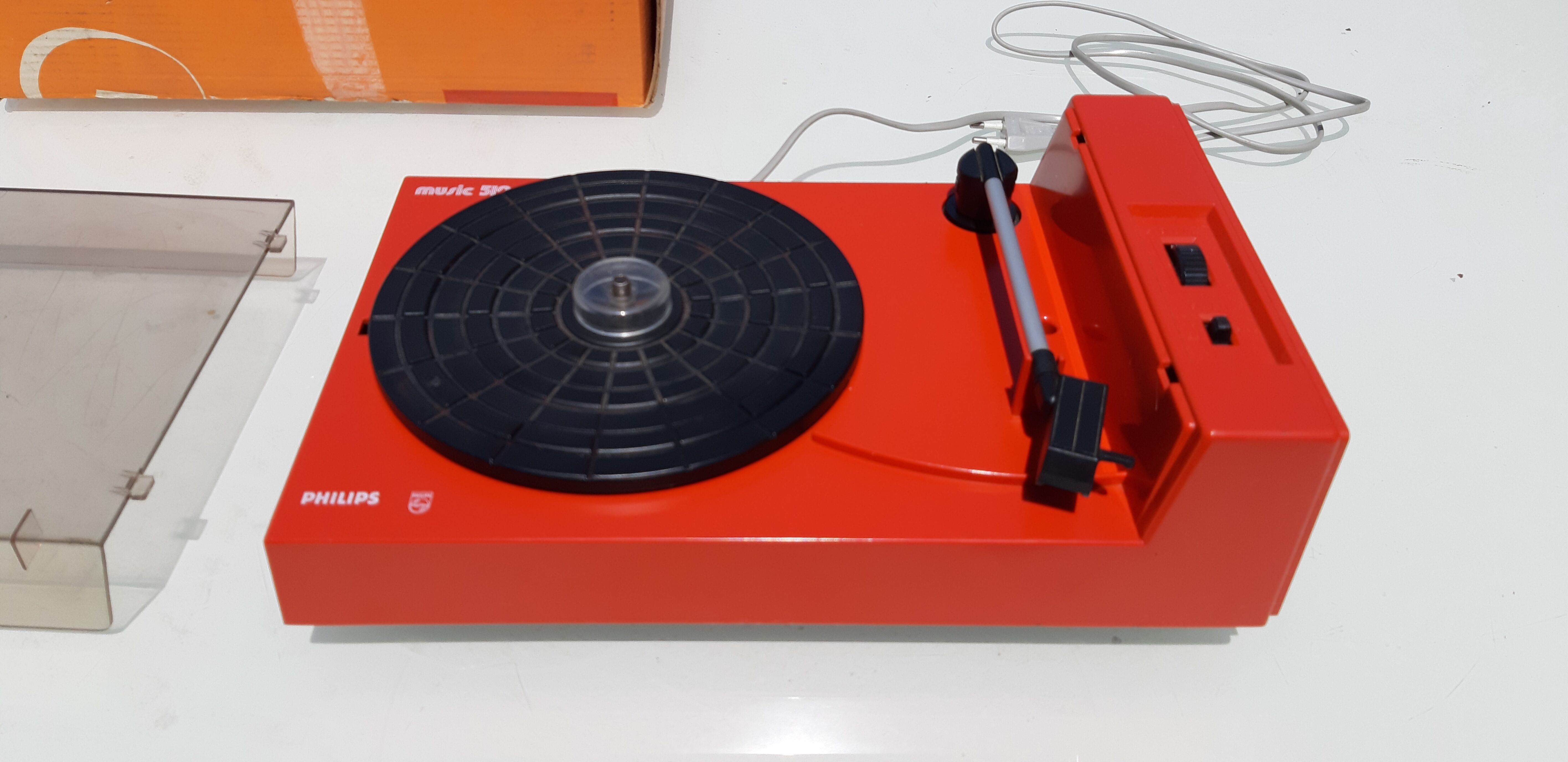 Vintage record player Philips music 5120