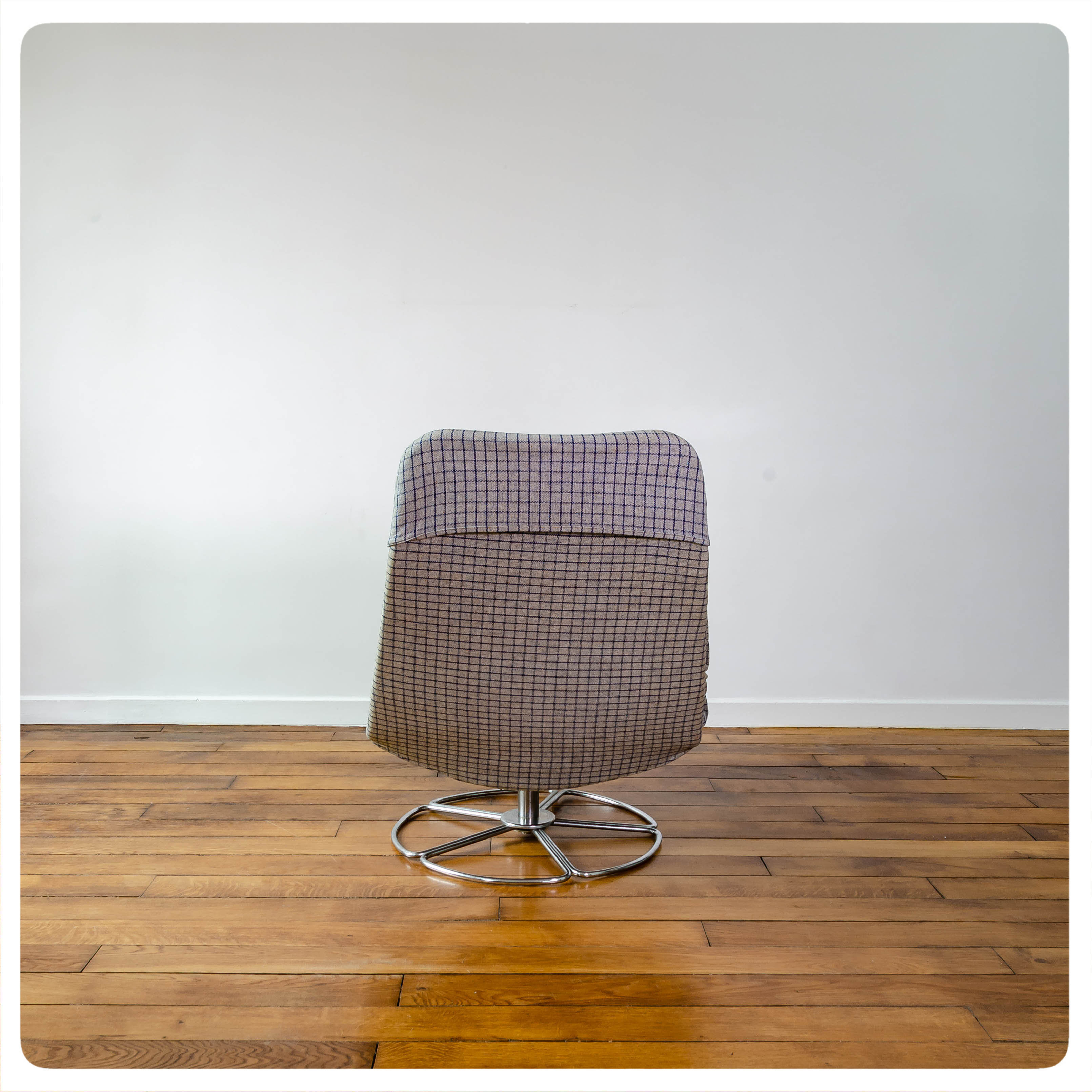 Jan Des Bouvrie's swivel lounge chair for Gelderland, Holland, circa 1970