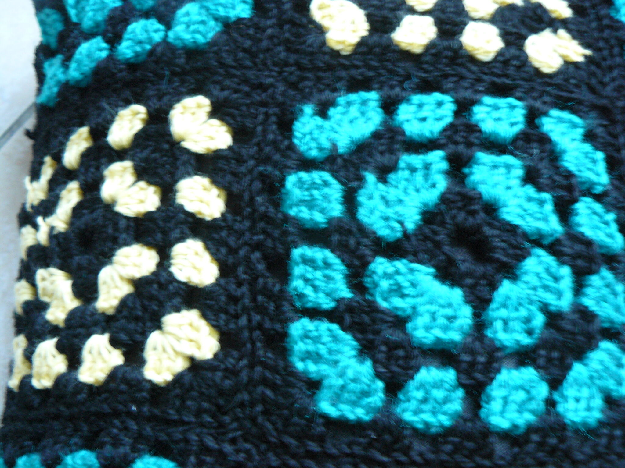 Cushion vintage 70s style granny