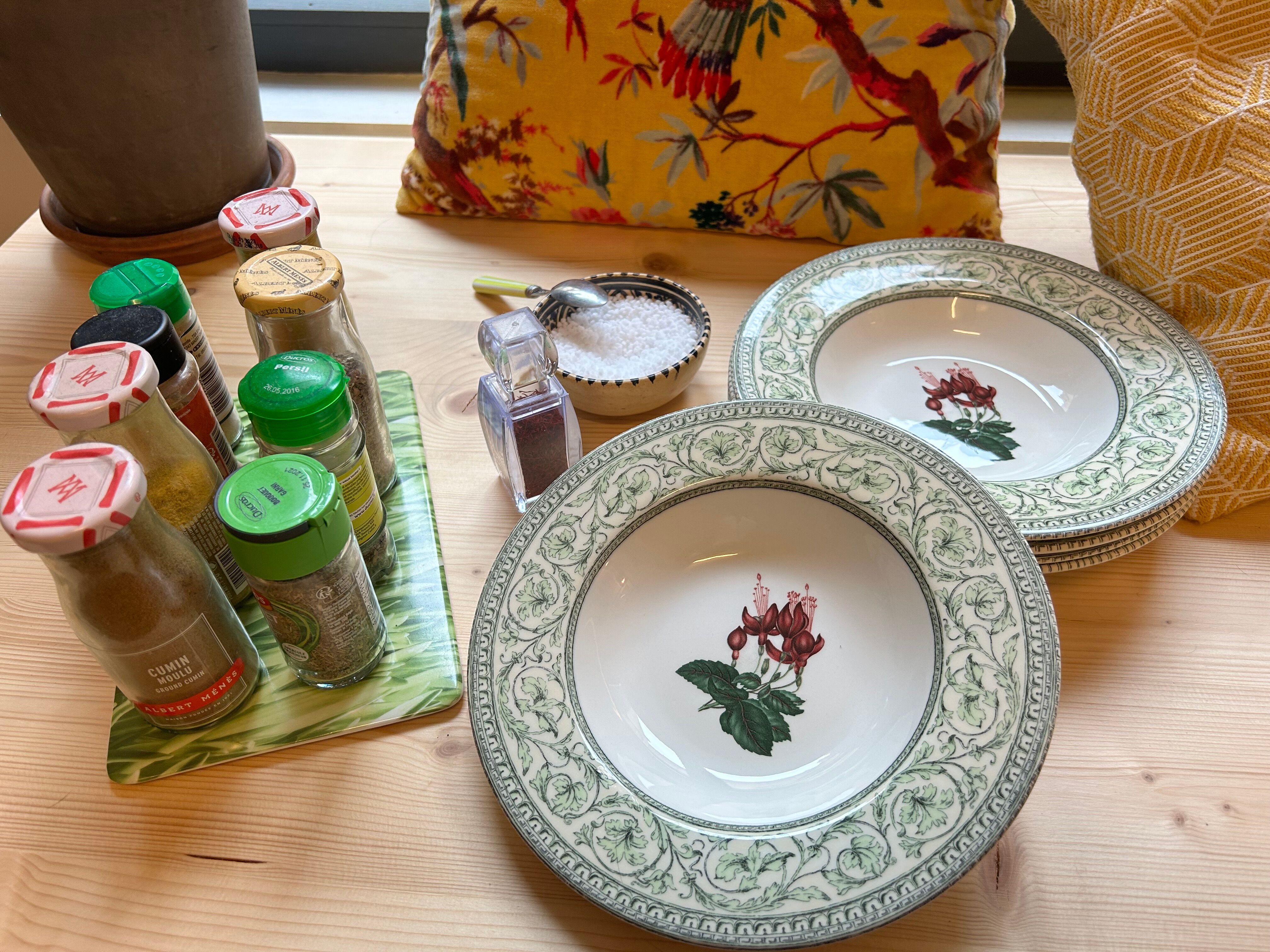 Plates" applebee collection " by "the royal horticultural society"