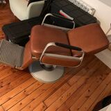 Barber chair
