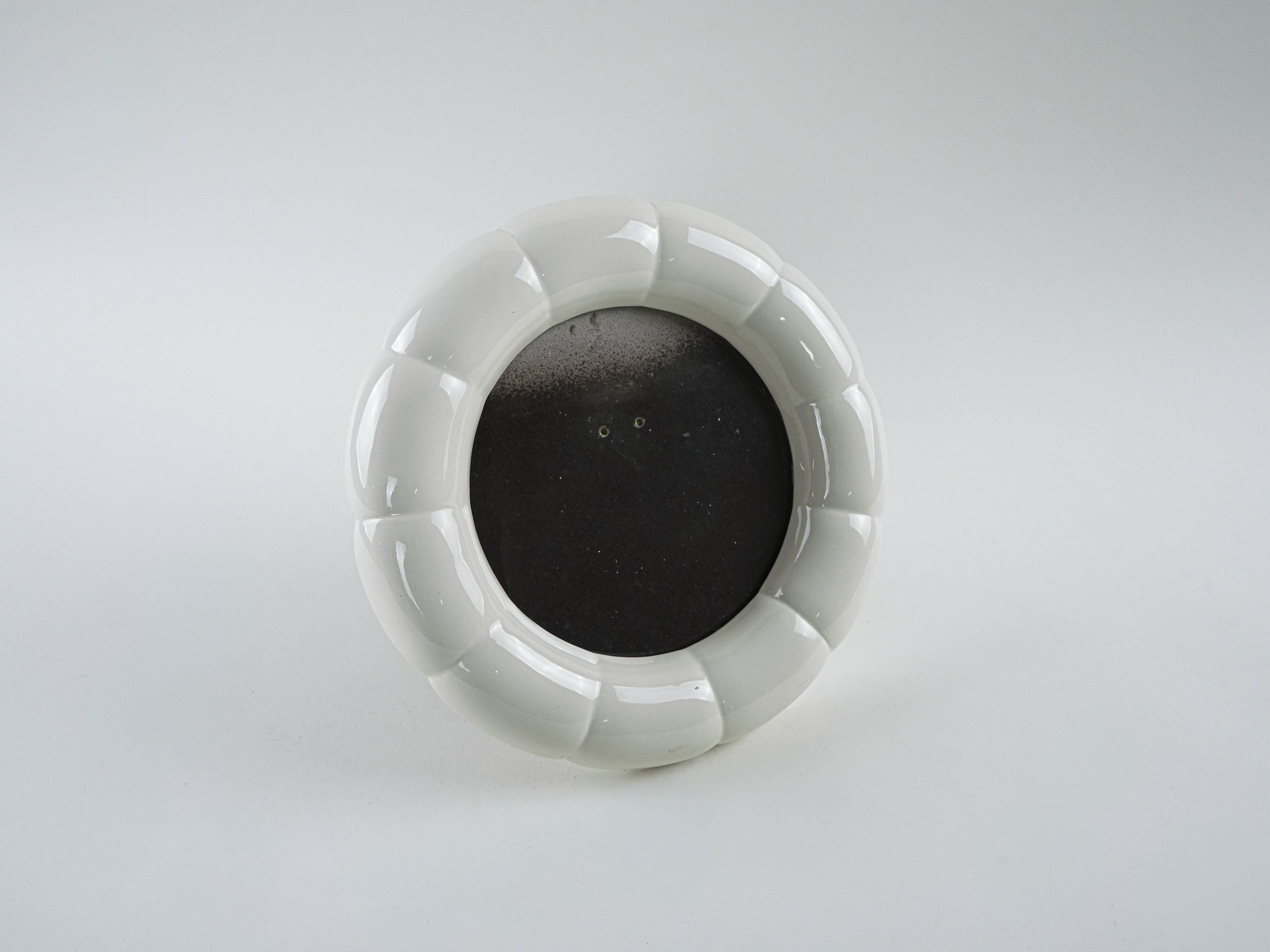 Decorative porcelain frame, Italian design, 1970s, production: Italy