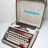 Brother Deluxe 1350 revised typewrite 1971