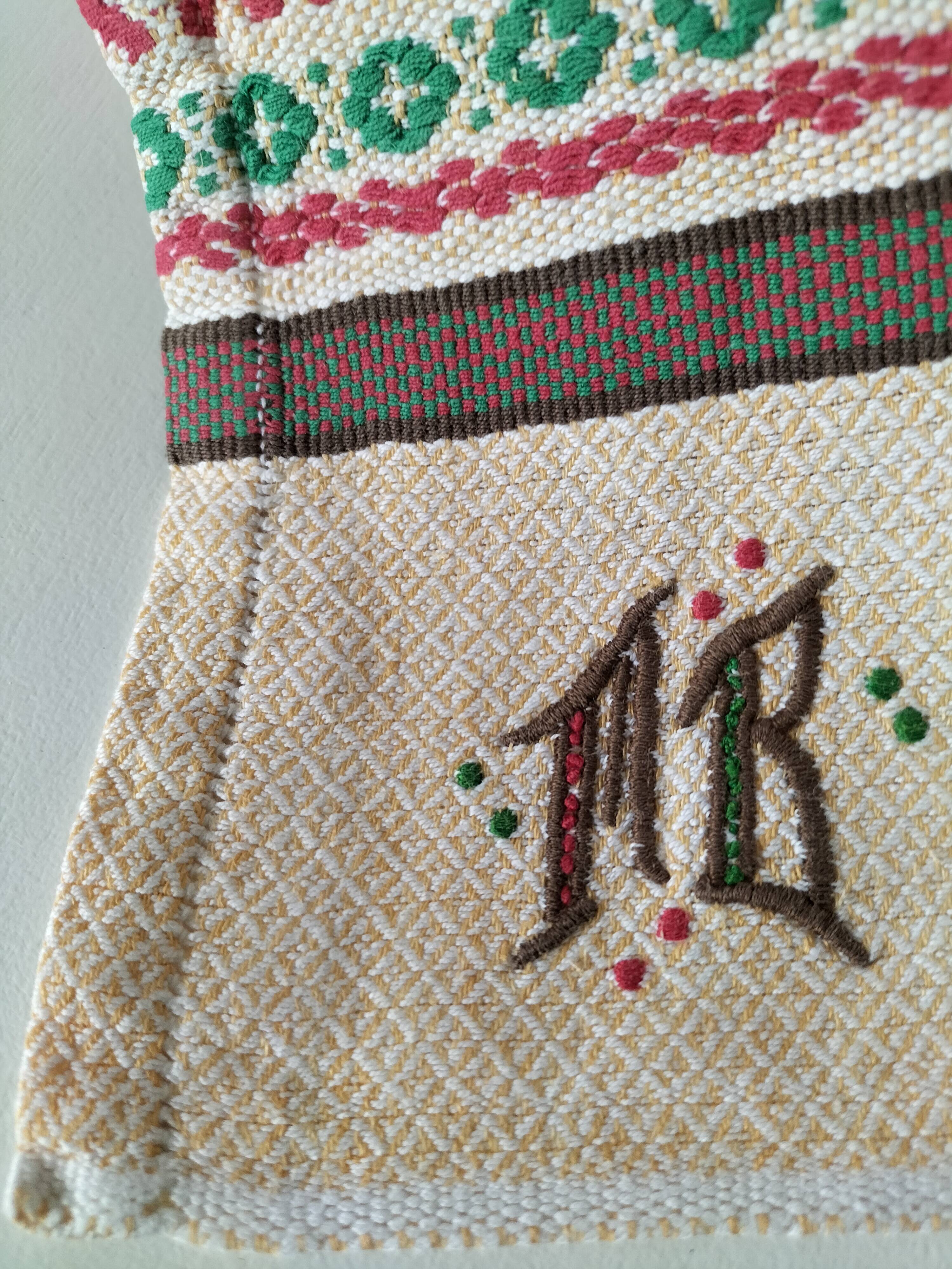 Nappe et 12 serviettes de style basque monogrammées MB