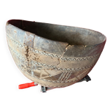 Ancienne jate de cuisine africaine