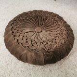 Pleated velvet cushions