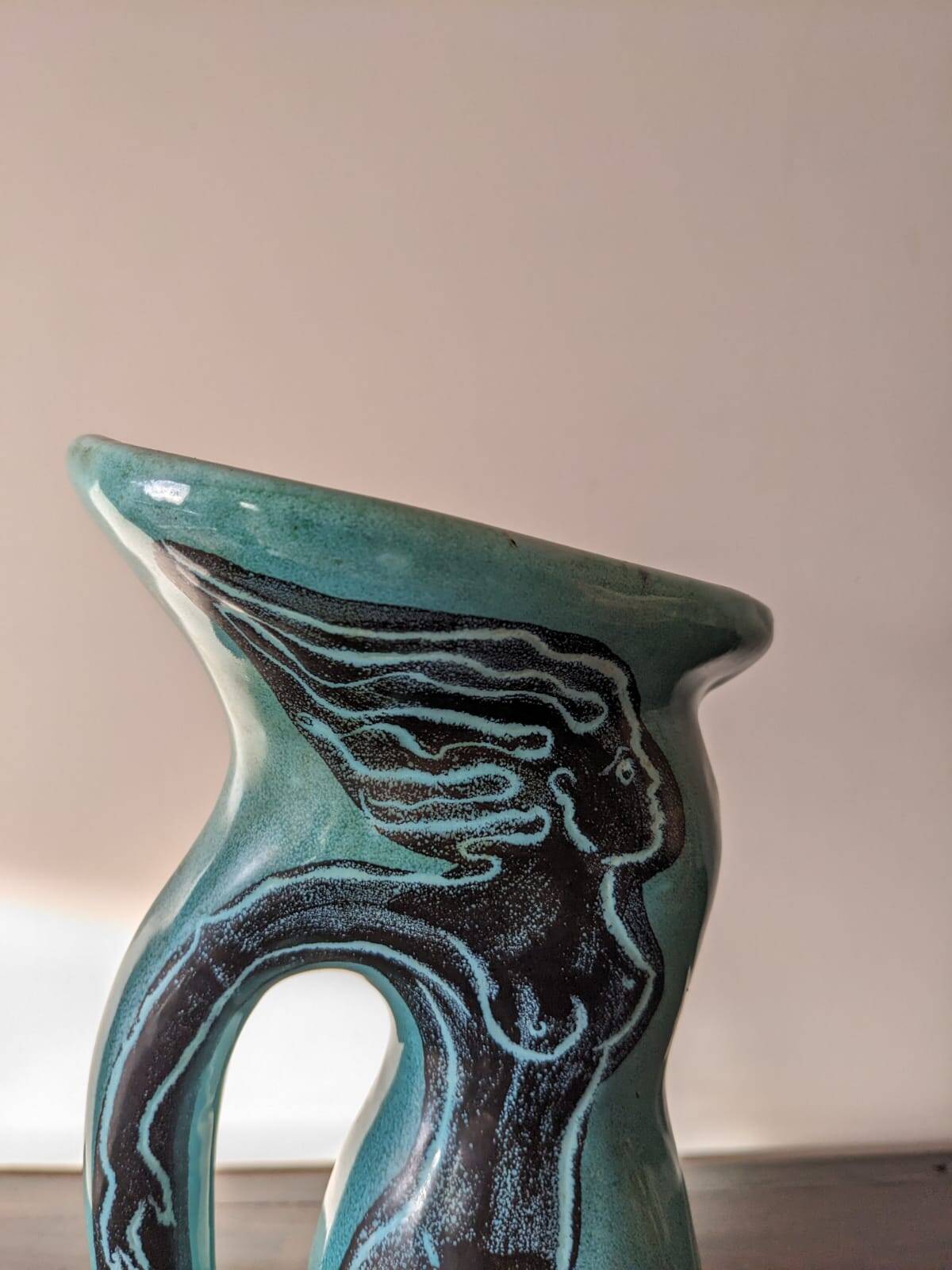 Pichet en céramique de Jacques Sagan à Vallauris