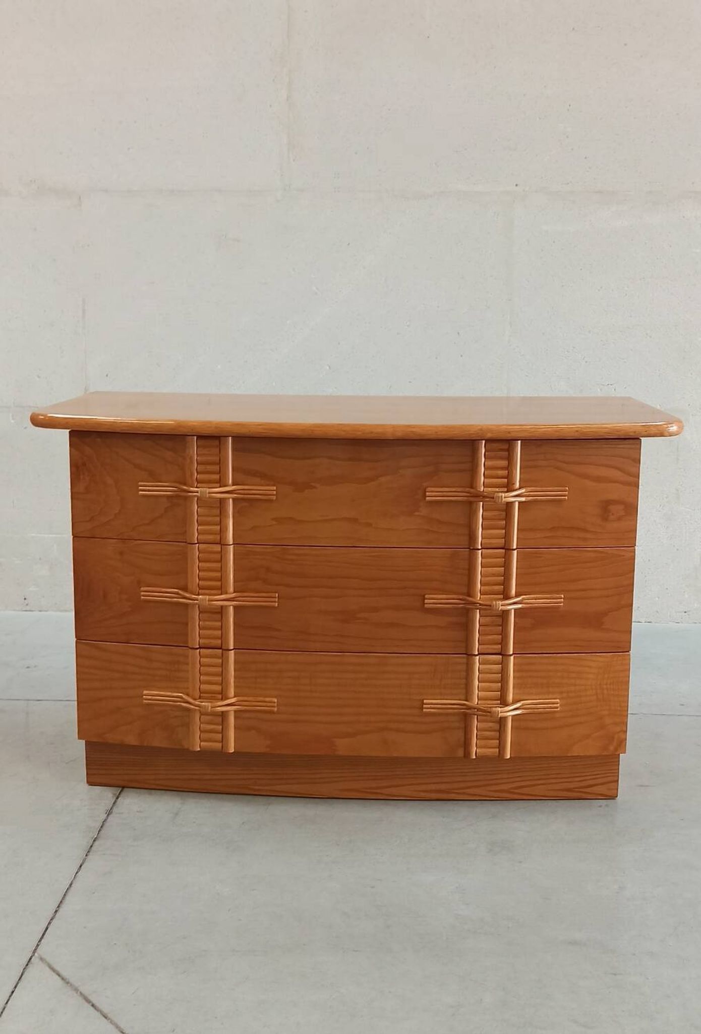 Vintage chest of drawers with bamboo and rattan details