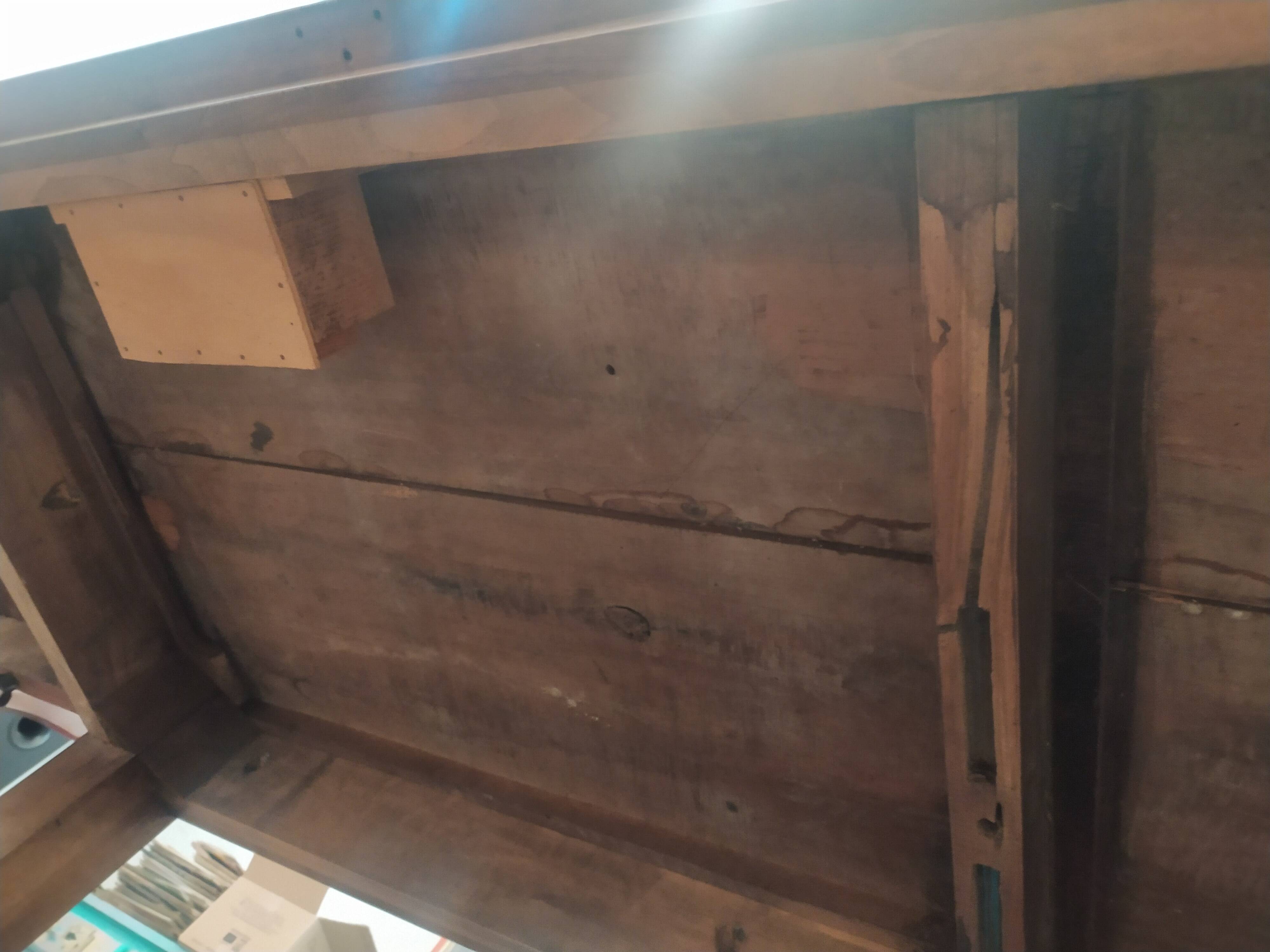 19th-century solid walnut farmhouse table, benches, extensions, Ardèche.