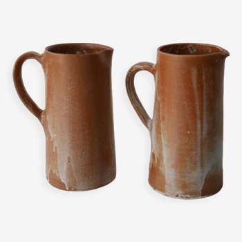 Set of 2 stoneware pitchers