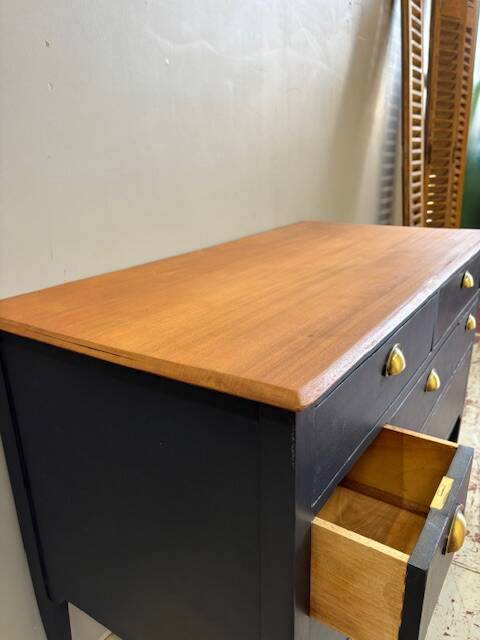 Art Nouveau style 6-drawer chest