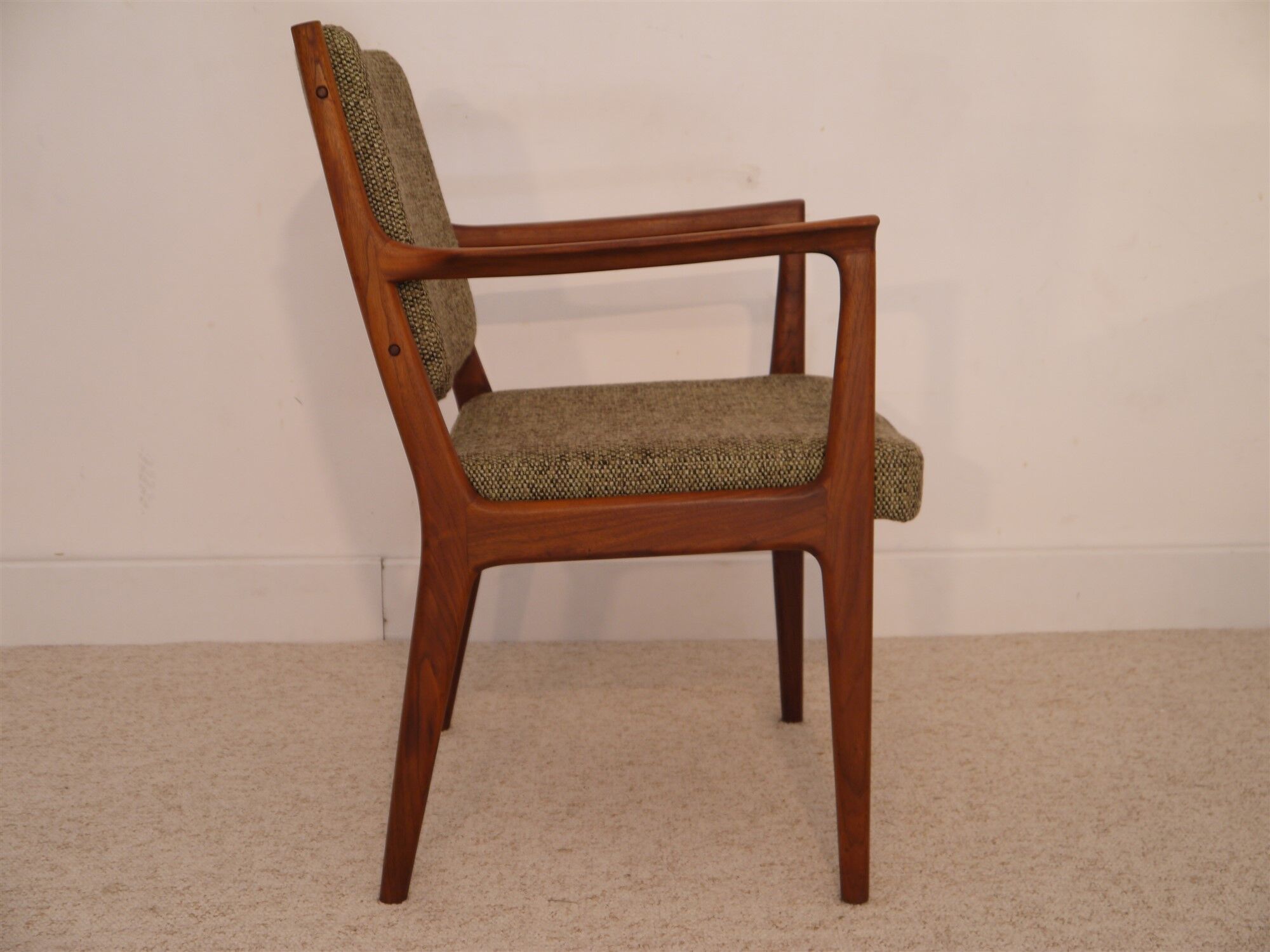 Vintage Scandinavian Chair teak design KE Ekselius