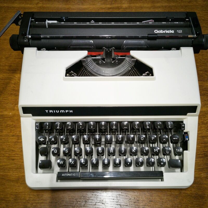 Triumph Adler typewriter - Gabriele 12 | Selency