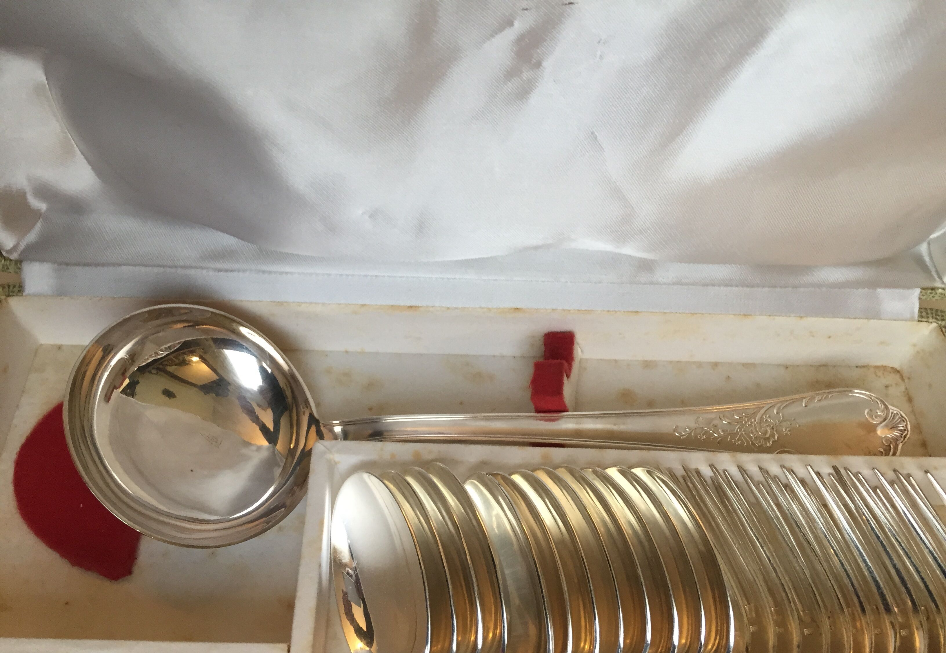 Housewife 37 pieces of silver metal