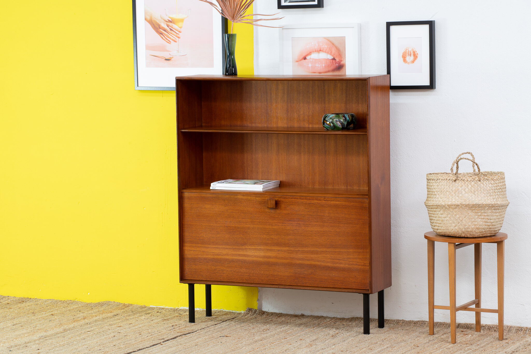 Scandinavian Bookcase 102 cm