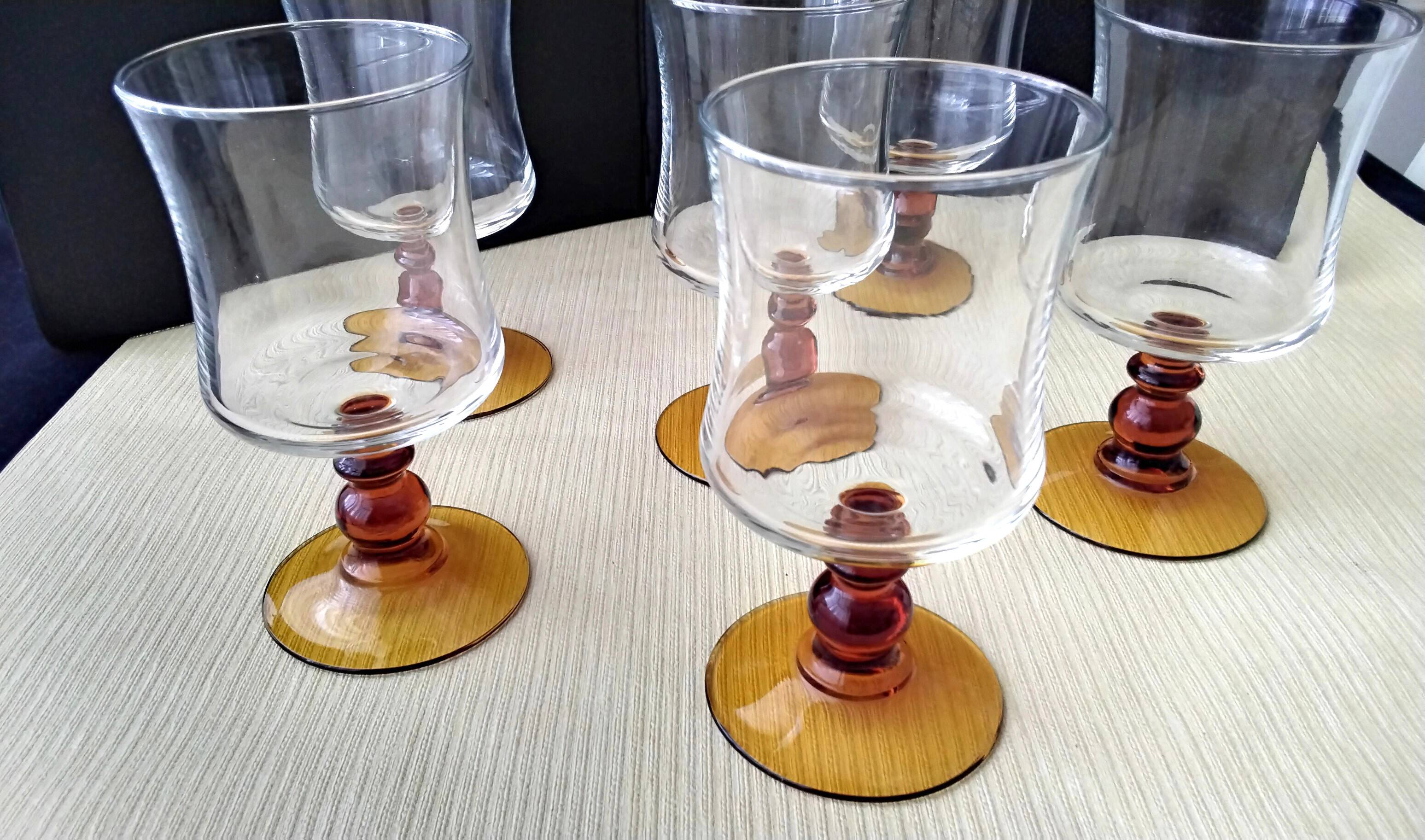 6 water glasses or large wine glasses Luminarc Model "Antique"