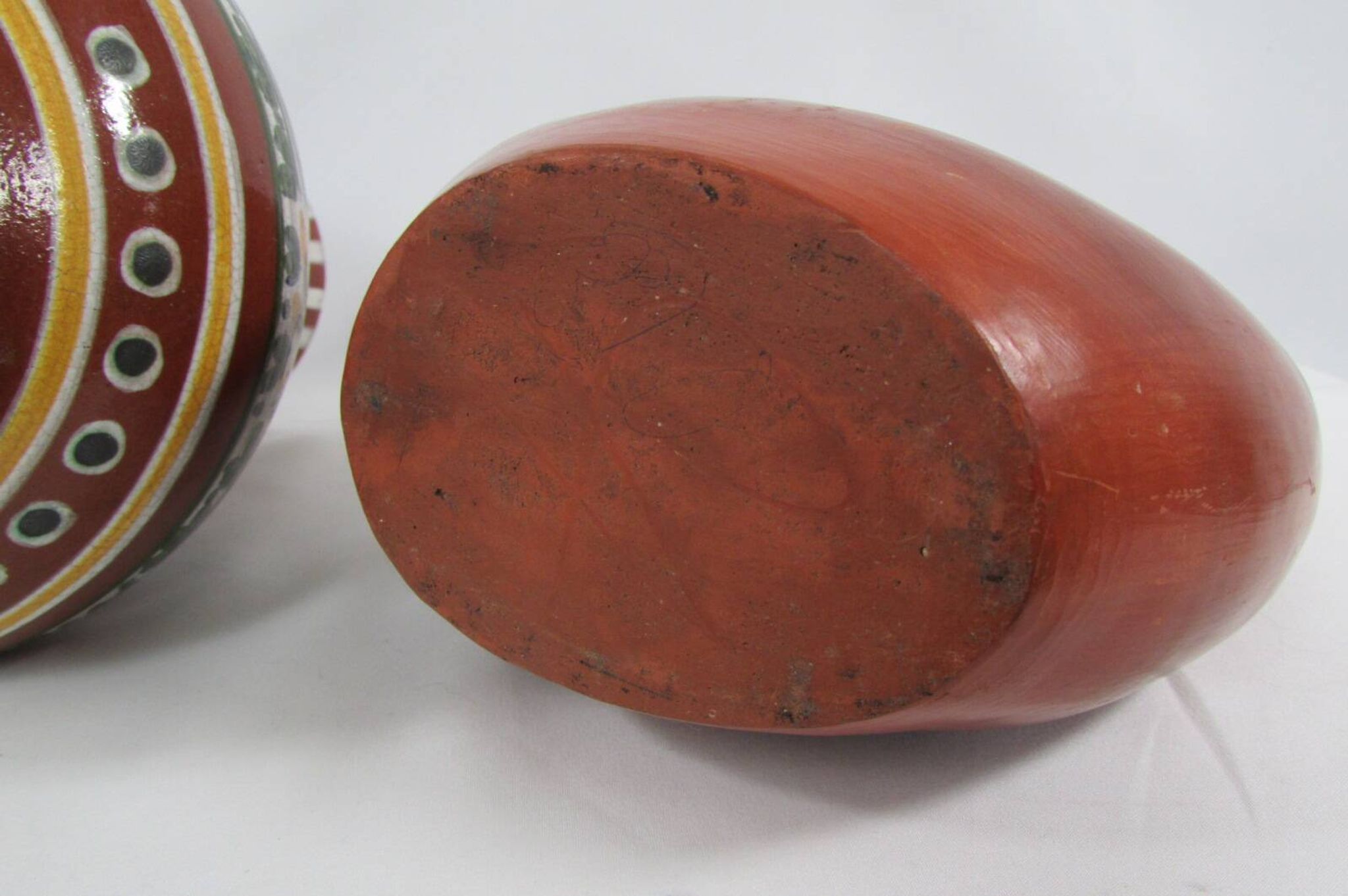 Paire de vases en terre cuite