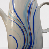 Ghillian teapot in porcelain