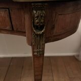 kidney-shaped coffee table