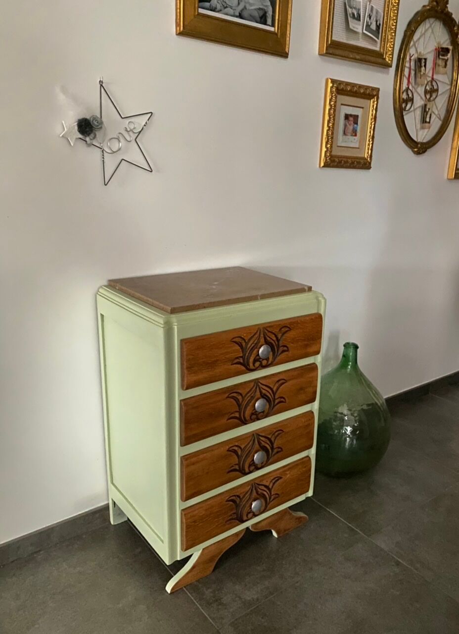 Small commodity 4 drawers art deco