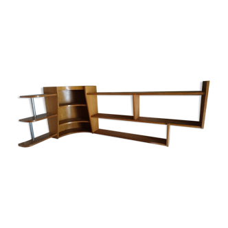 Wall corner shelf