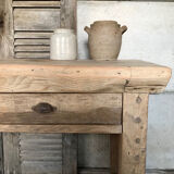 Workbench with drawers