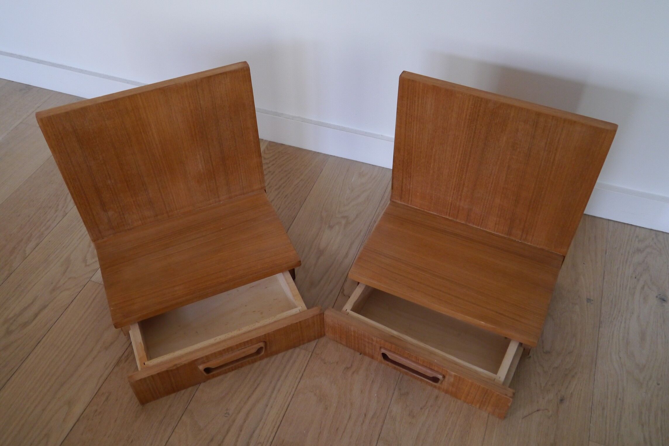 Pair of Scandinavian hanging bedsides