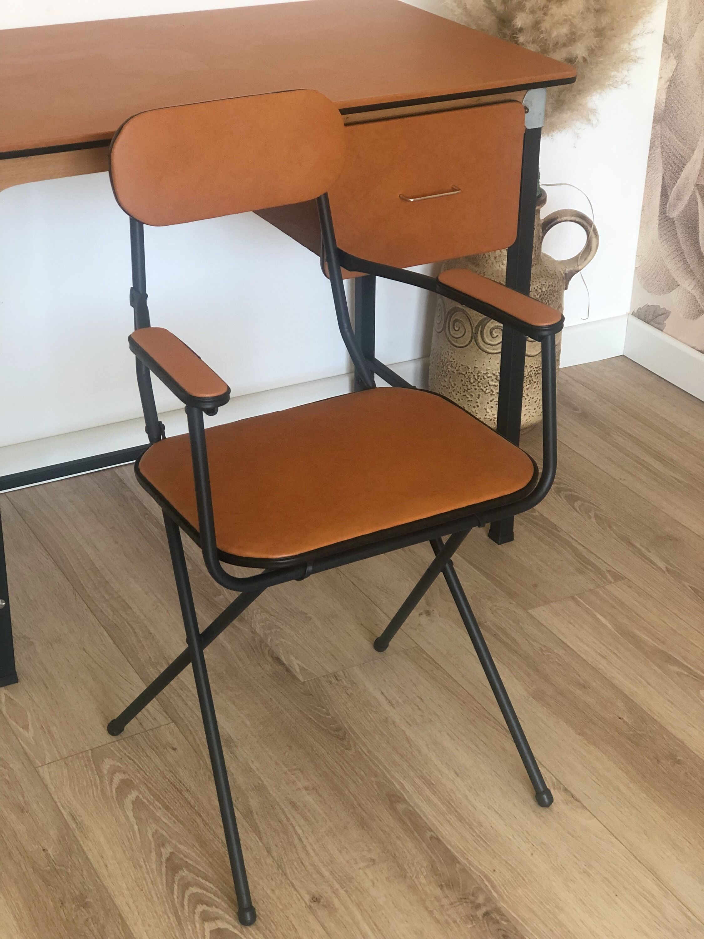 Bureau des années 60/70 et sa chaise