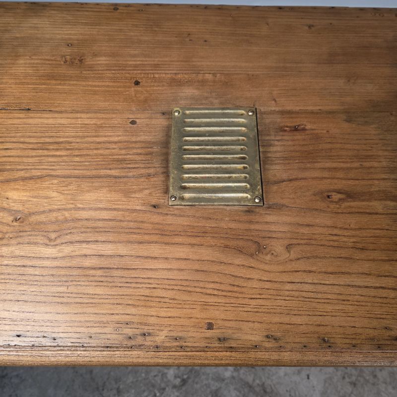 Important oak bar from a café around 1900.