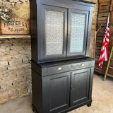 Buffet two body black vessel