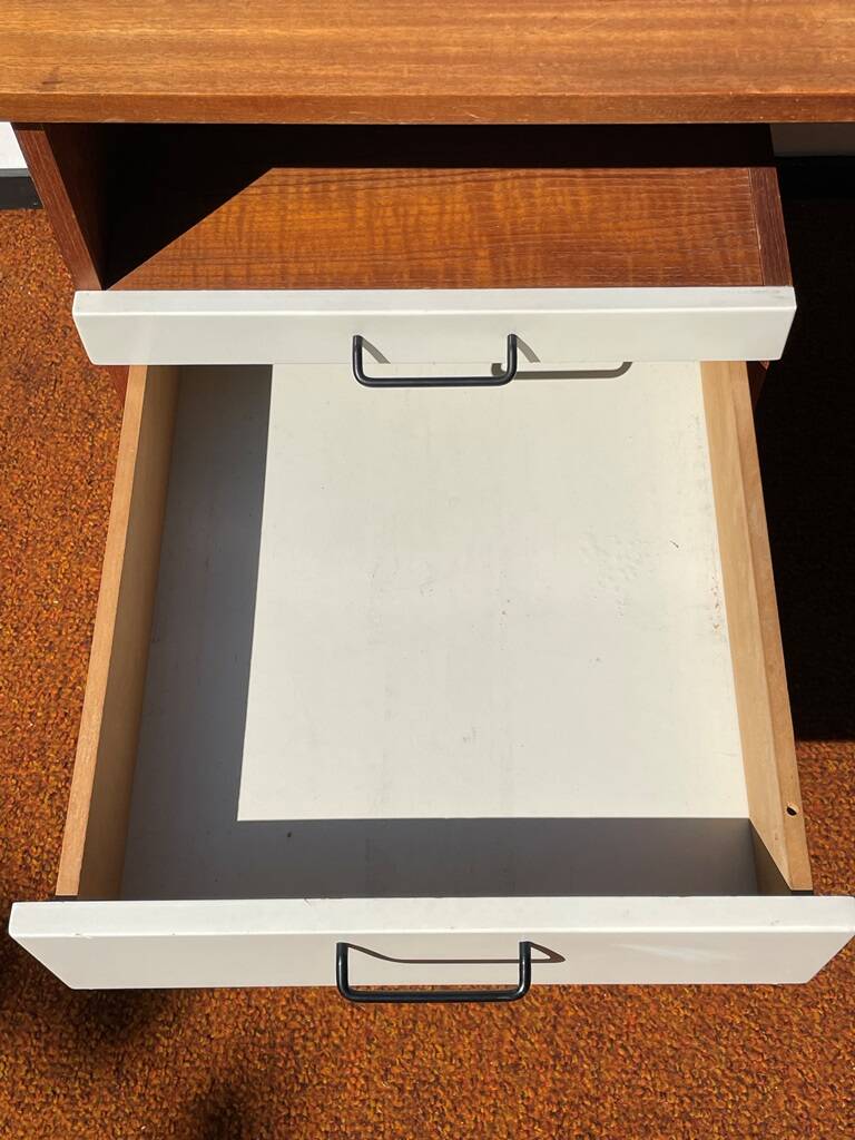 Pastoe desk. vintage 70s