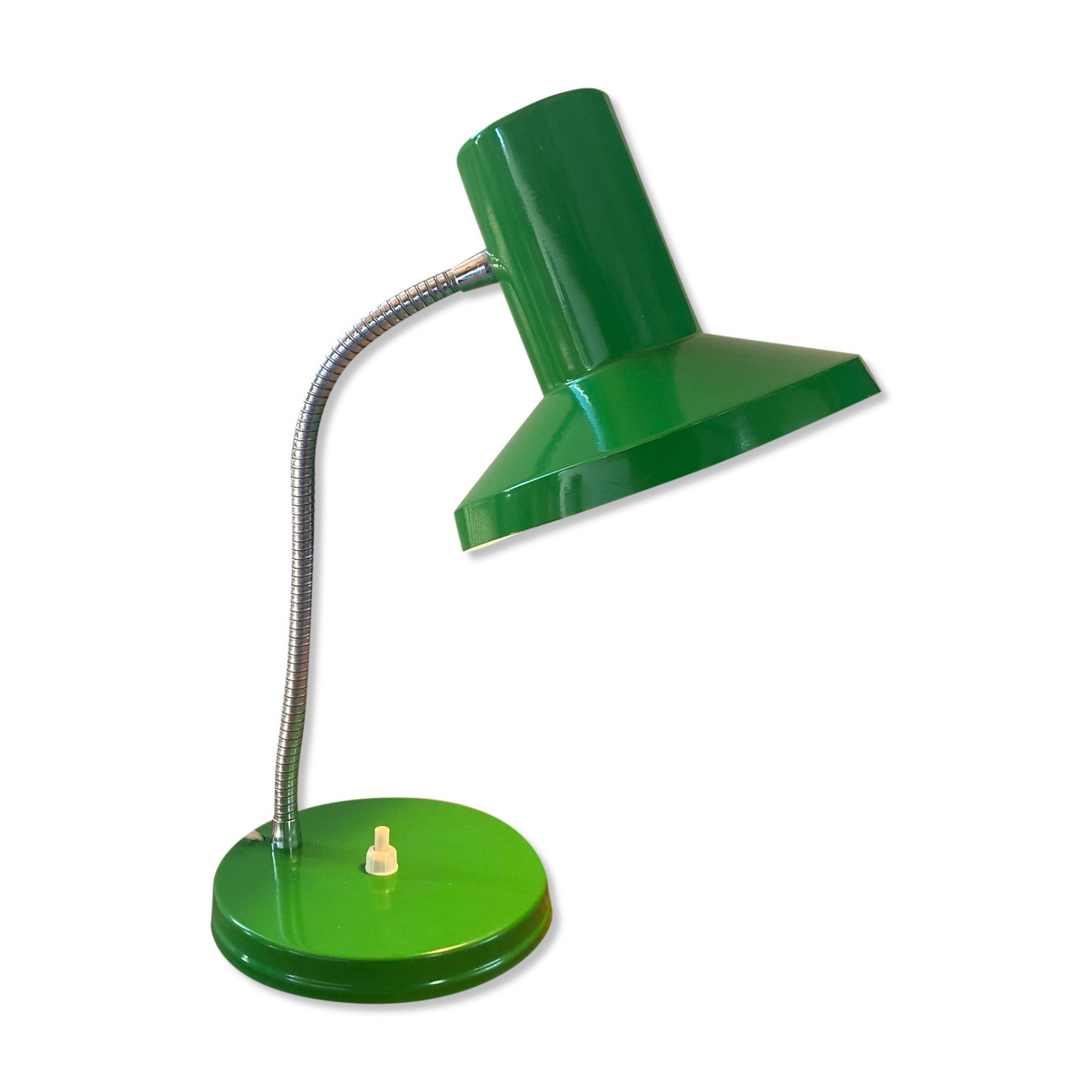 Green metal table lamp