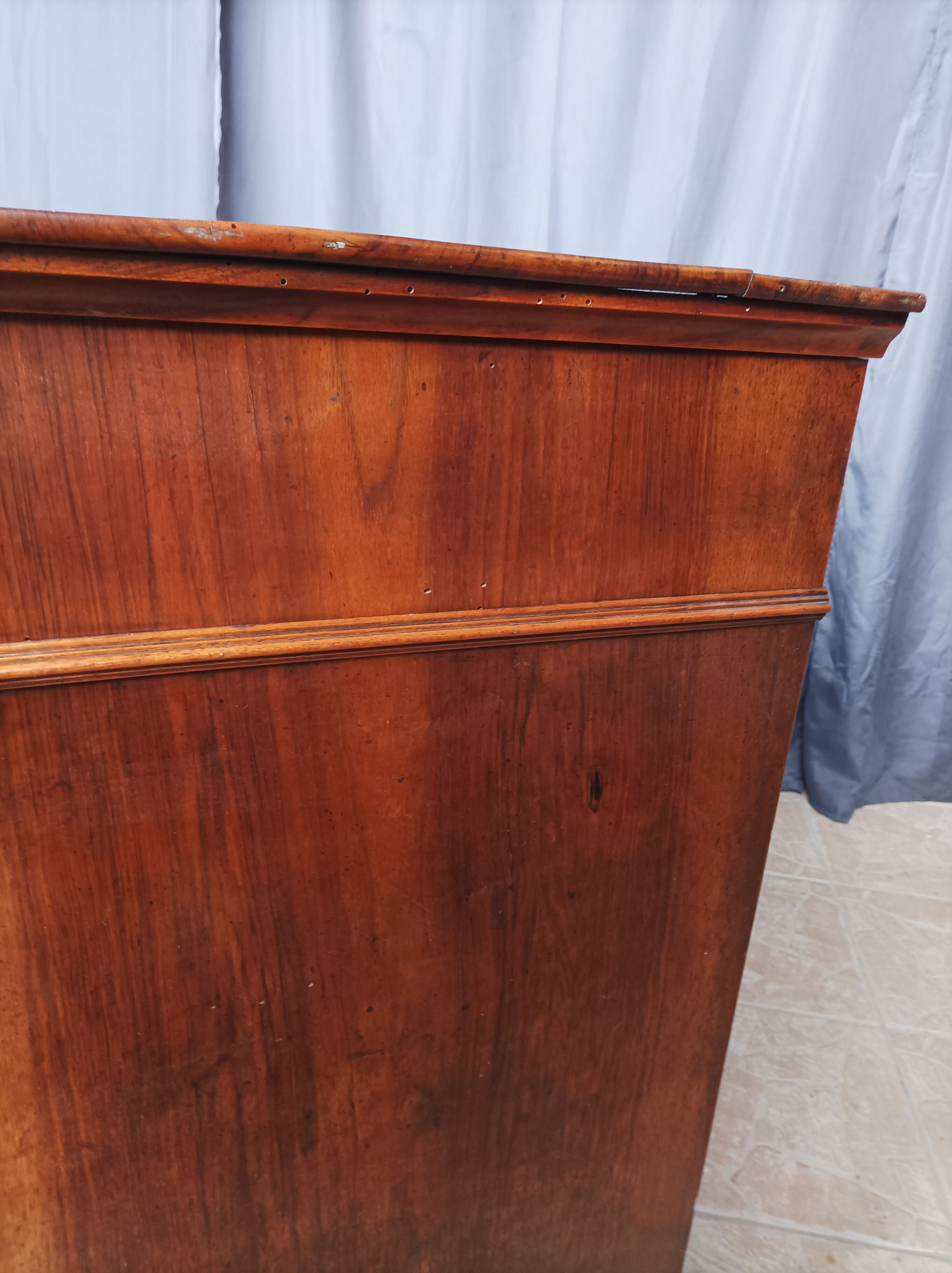 Louis Philippe chest of drawers in walnut bramble