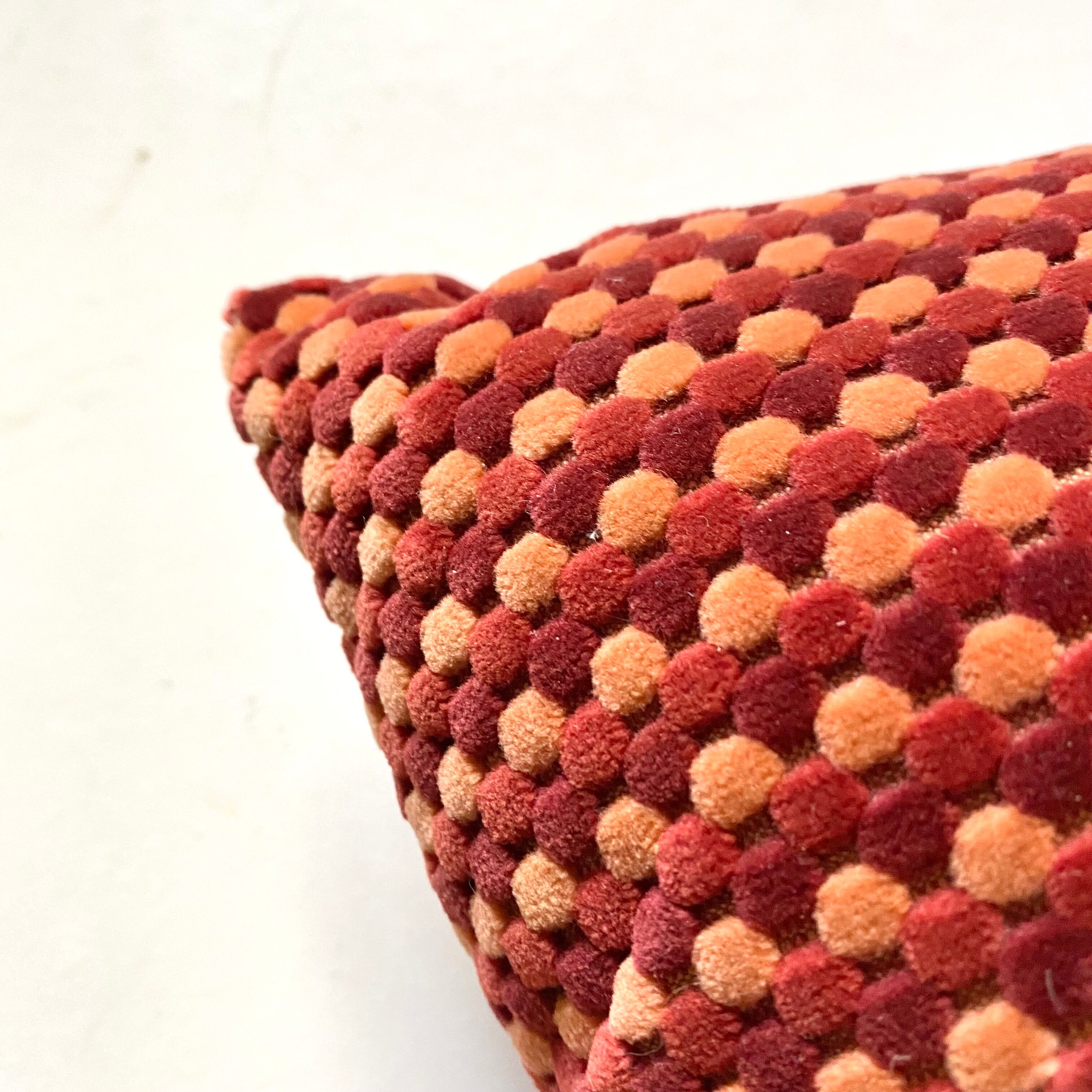 Coussin en velours vintage