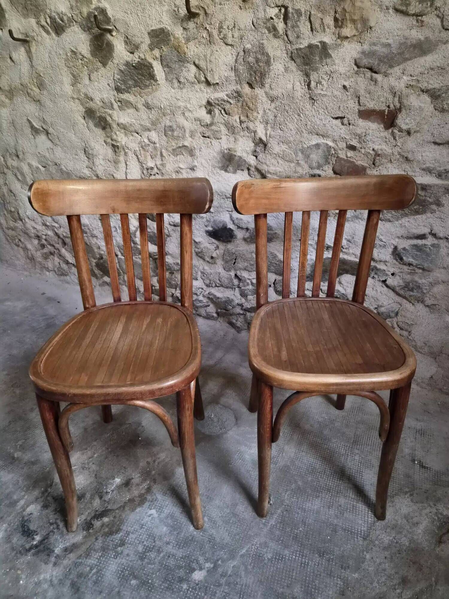Set of 4 antique French bistro chairs by Mahieu & Guillaume, circa 1930.