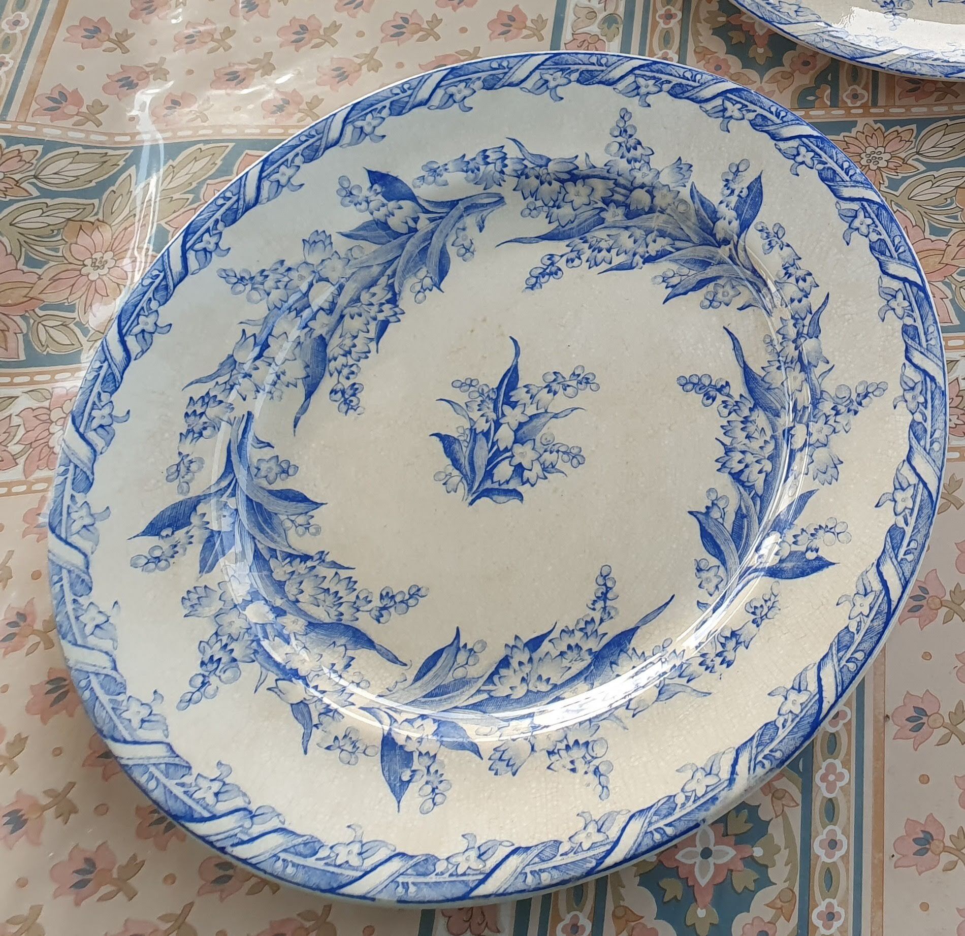 3 English earthenware plates