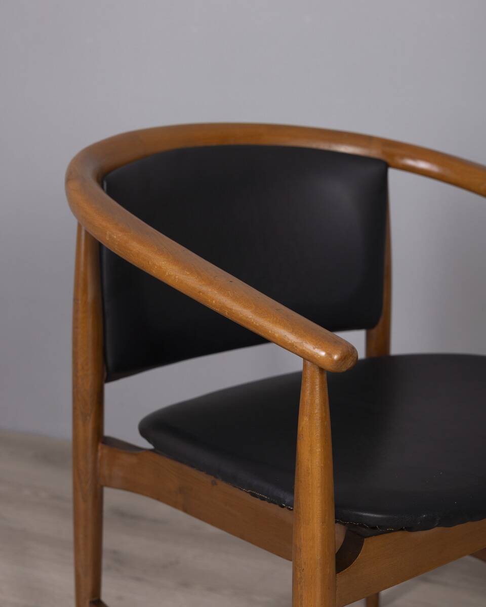 Ensemble de 4 chaises vintage en bois et cuir des années 1960 conçues par isa bergamo